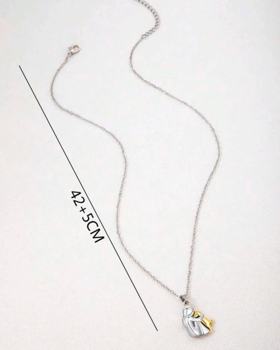 Collar del Abrazo Eterno